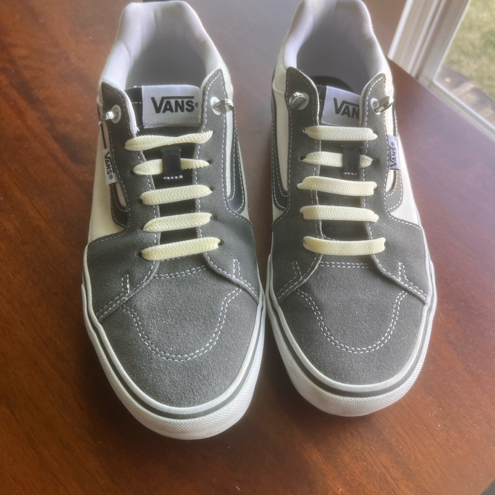 Vans classic Gray and Cream Sneakers - Picture 2 of 4